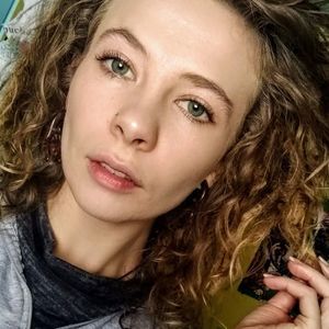 Meet your Posher, Rebecca